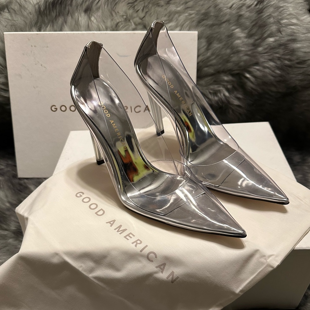 Good American Cinderella Pumps